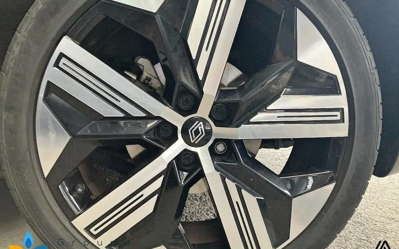 Renault Megane e-tech Megane e-tech ev60 220 ch optimum charge iconic 992 11