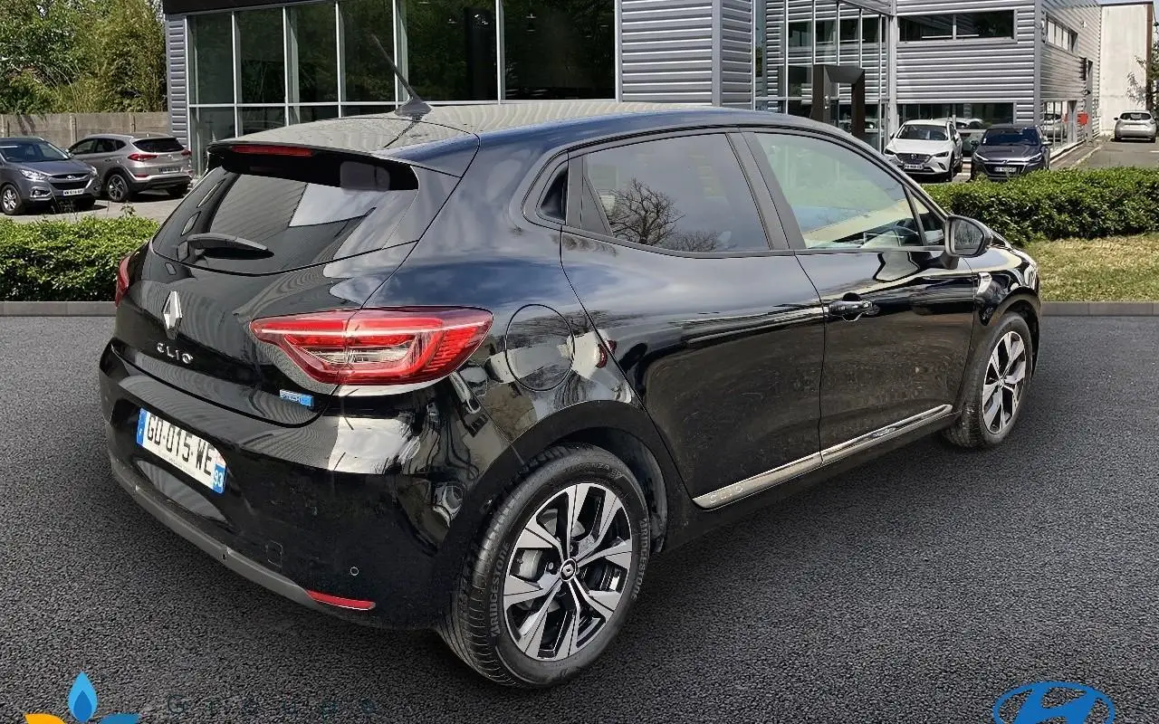 Renault Clio v Clio e-tech 140 - 21n limited 993 3