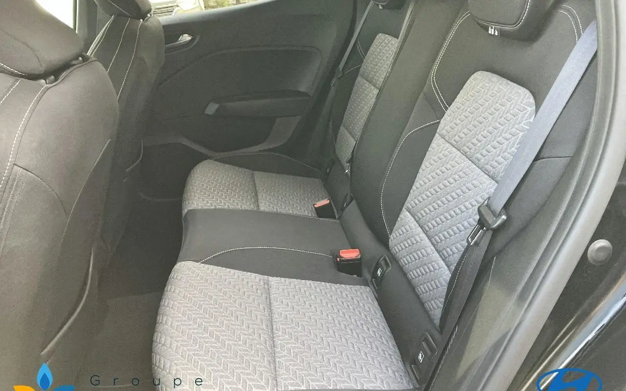 Renault Clio v Clio e-tech 140 - 21n limited 993 9