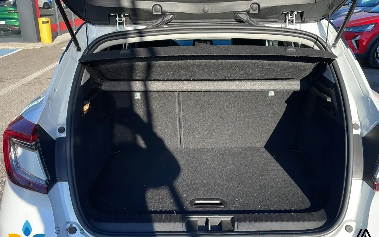 Renault Captur E-tech 145 - 21b initiale paris 996 10